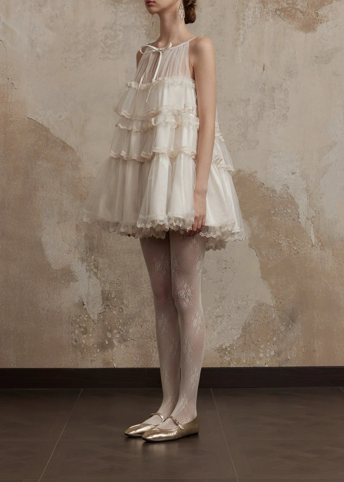 Femme Sleeveless Mesh Puffy Mini Dress In White