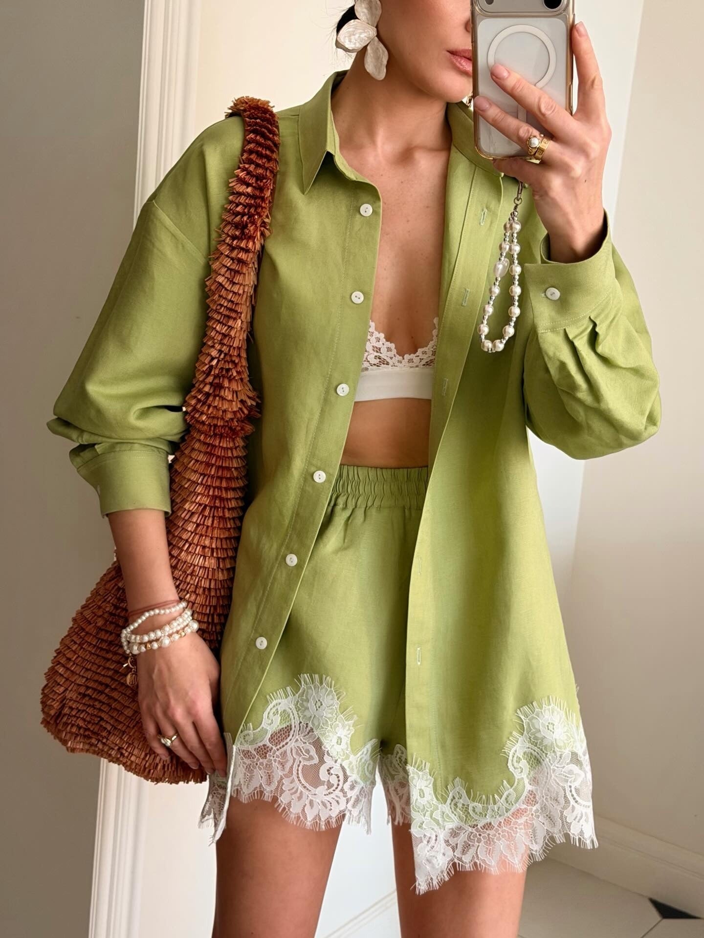 Giselher Lace Shorts Set In Green