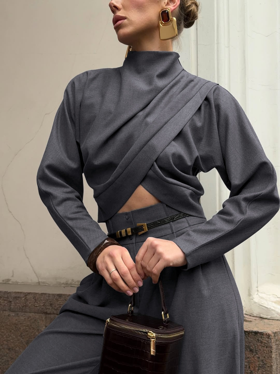 Kikuye High Neck Ruch Pants Set