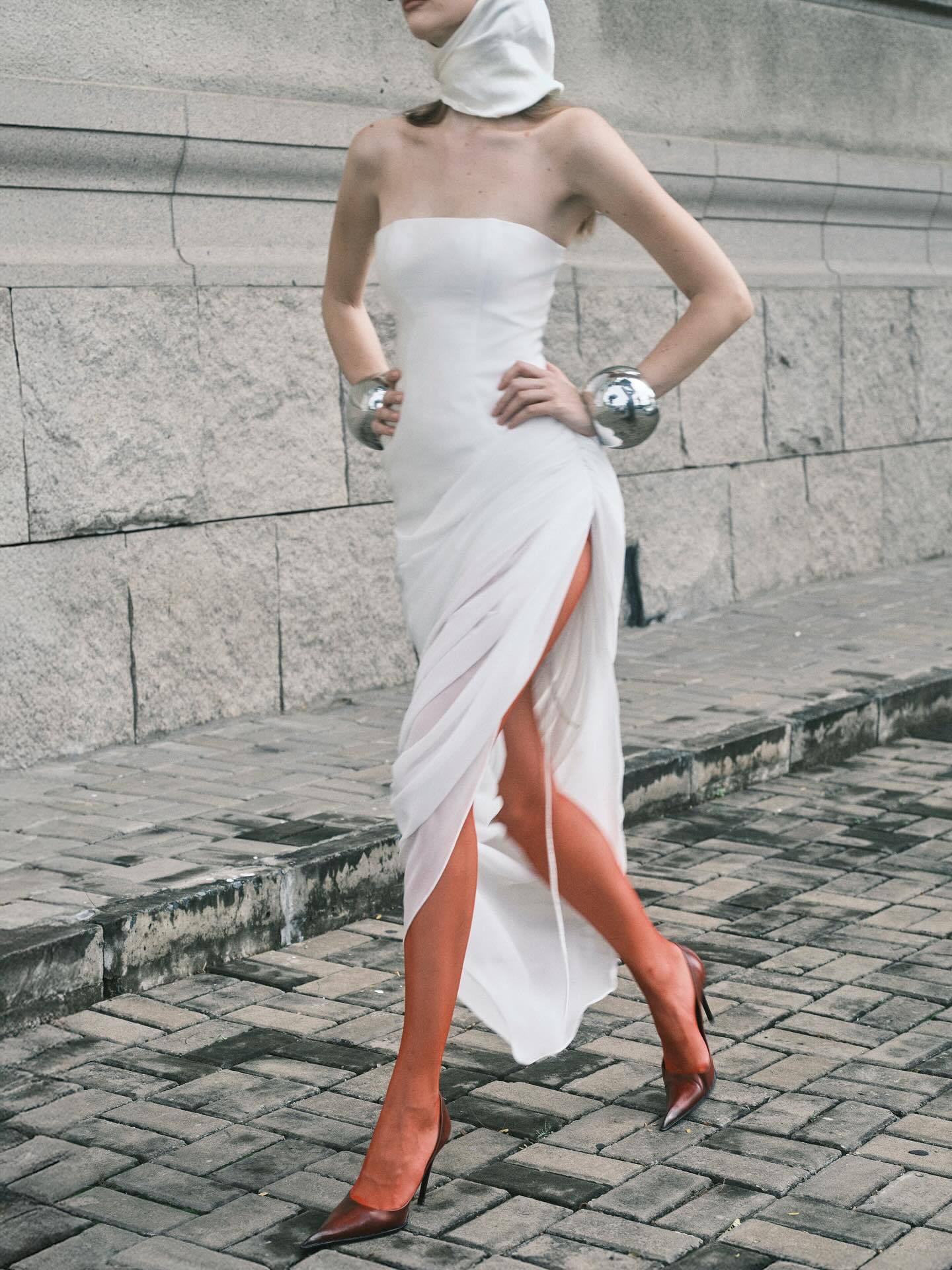 Dimka Strapless Ruch High Split Maxi Dress