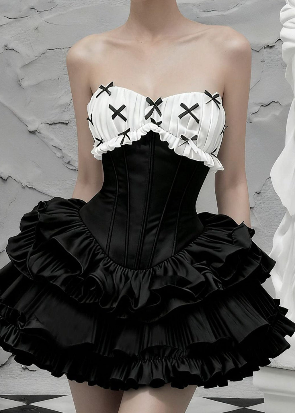 Eilonwy Strapless Corset Puffy Mini Dress In Black