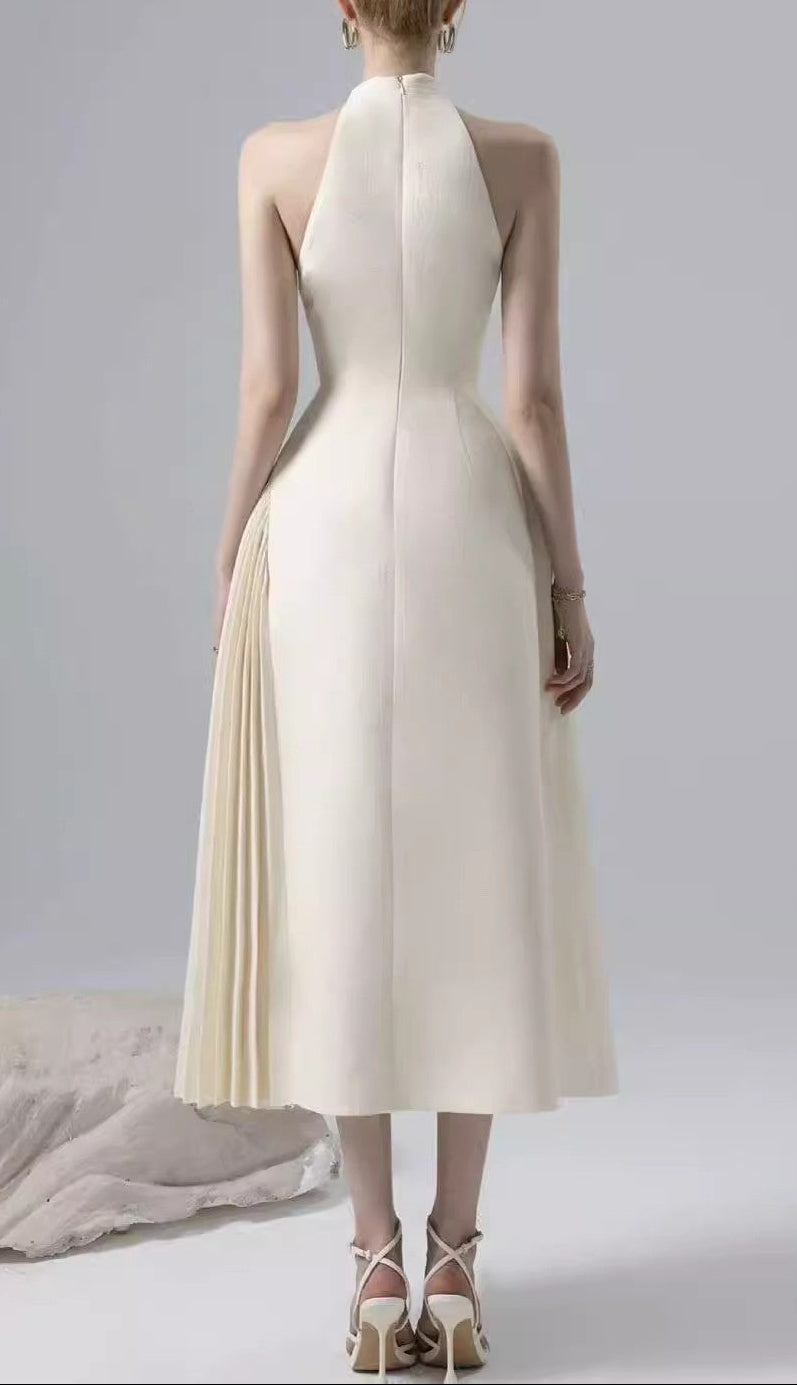 Zita Sleeveless Ruch Deconstruct  Maxi Dress In White