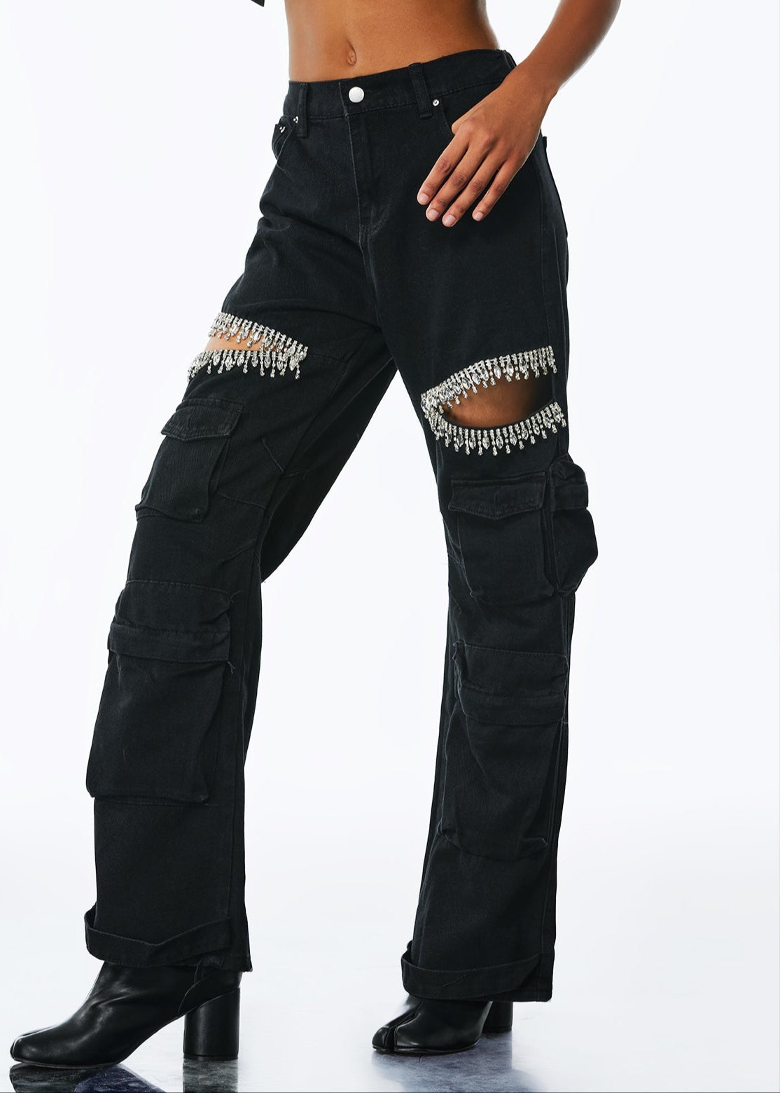 Abcde Diamond Cutout Cargo Jeans In Black