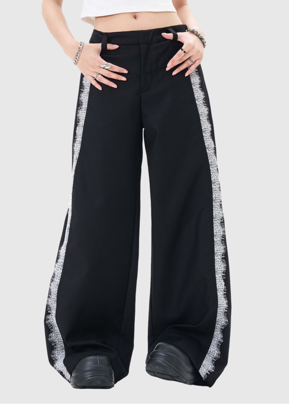 Boyana Lace Pants In Black