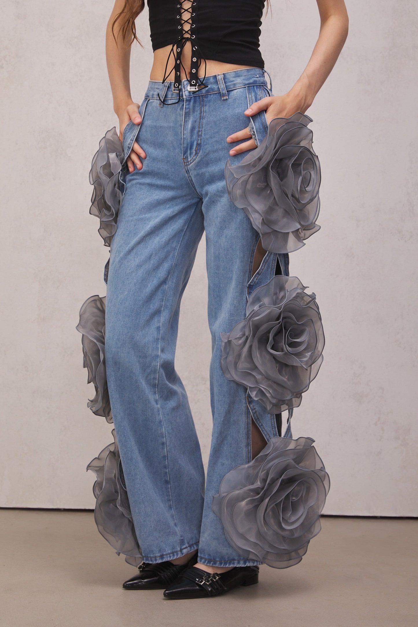 Jahdiel Flower Hollow Jeans In Blue