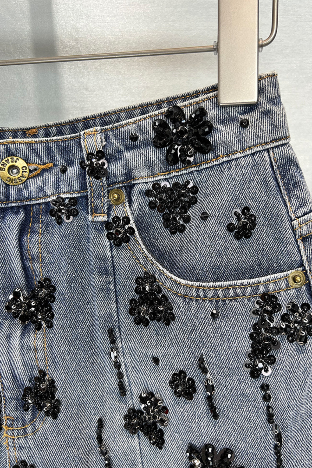 Leosan Rhinestone Short Jeans