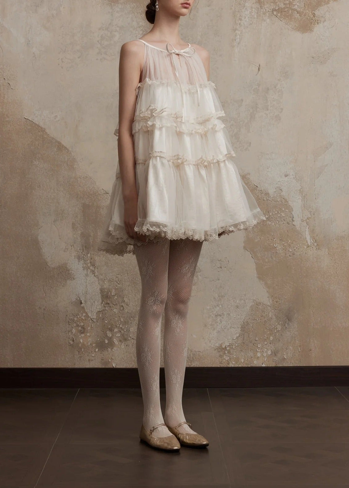 Femme Sleeveless Mesh Puffy Mini Dress In White